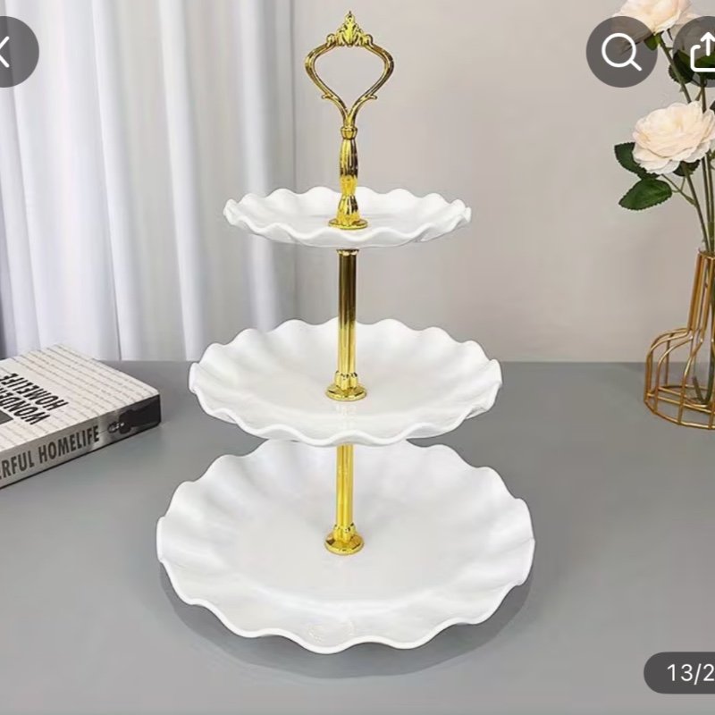 Plateau de présentation ondulé en plastique multi-couches