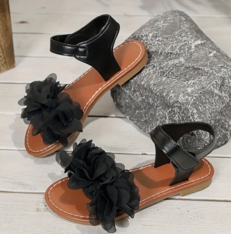 Sandales plates noires pour petites filles