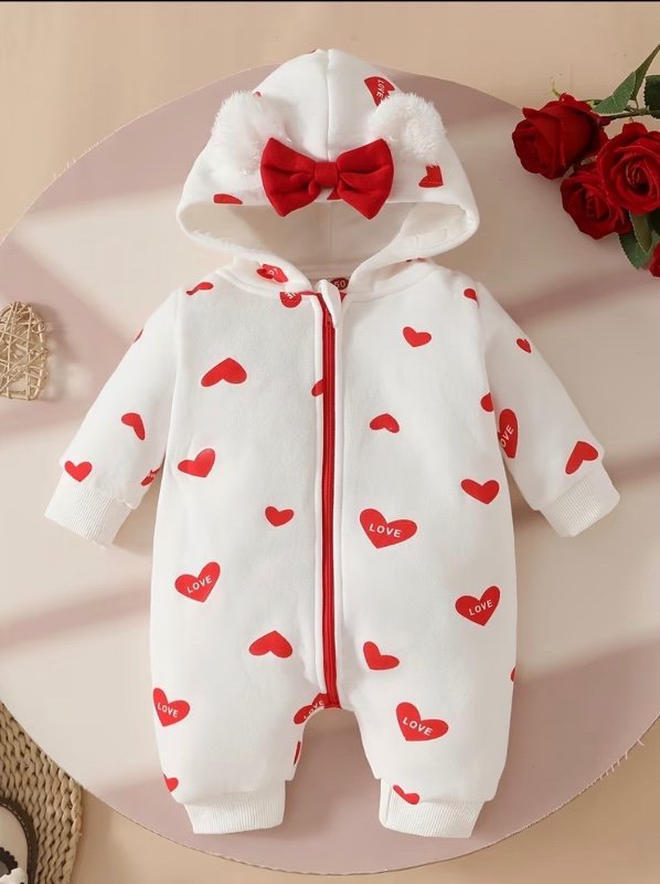 Adorable combinaison à capuche et manches longues