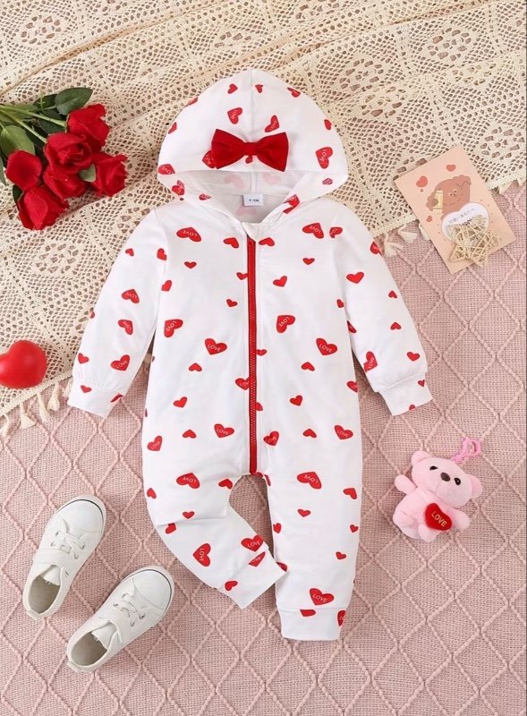 Combinaison intégrale à capuche pour enfants avec imprimé cœur