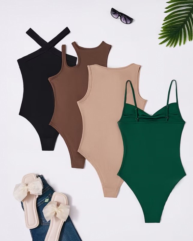 Ensemble Femme 4 Pièces Sans Manches Moulant et Sexy avec Design Irrégulier et Encolures Variées en Couleurs Assorties