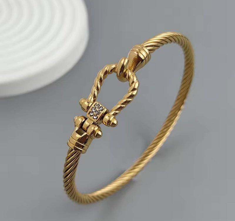 Nouveau bracelet en acier inoxydable plaqué or 18 carats, motif fer à cheval en fil d'acier, haute qualité, étanche, pour couple, femme