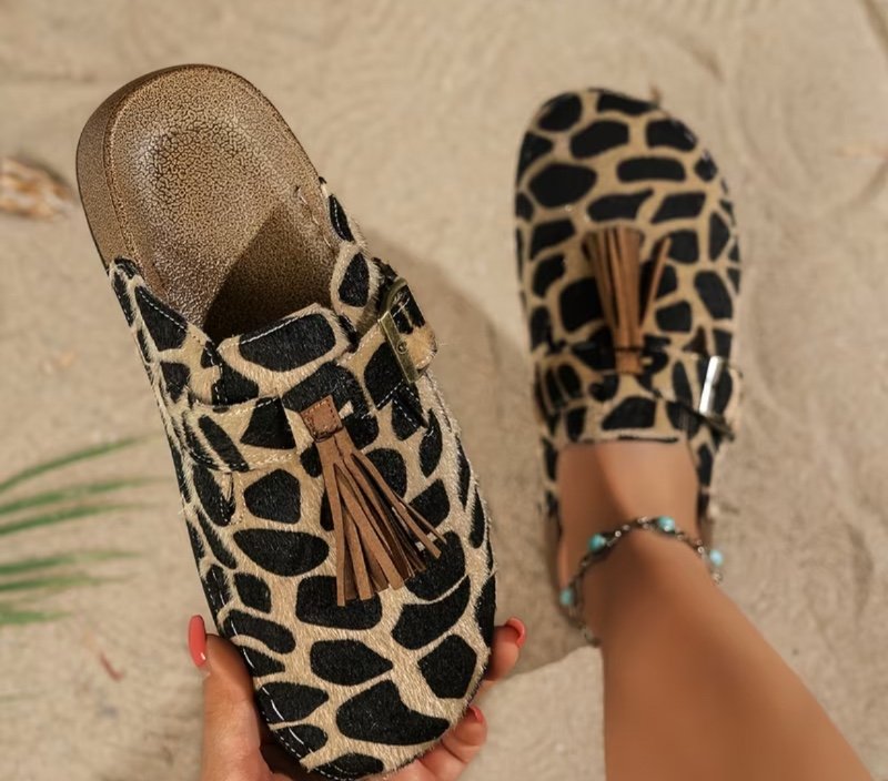 Mules à enfiler pour femme, coupe large, bout fermé, à pompons en crin de cheval et imprimé léopard, style vintage, chaussures tendance sans arrière-pied, grande taille, muller Shoes
