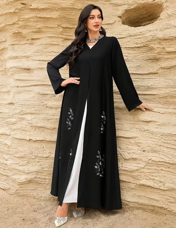Abaya noire décontractée et chic pour femmes, ornée et ample