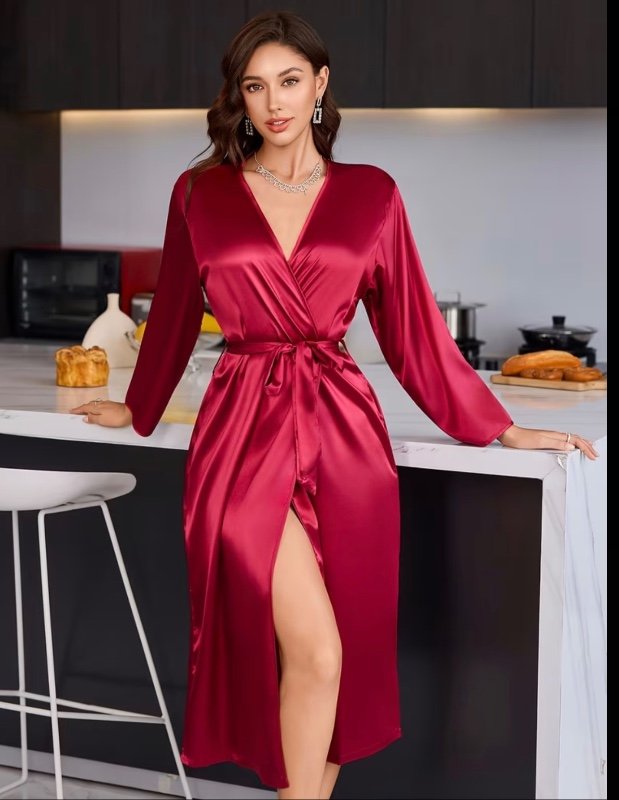 Robe élégante en satin beige pour femme - Col en V, manches longues, taille ceinturée, design à fente haute, parfaite pour la maison ou le spa, confort toutes saisons, tenue de spa | Robe à col en V | Finition en satin