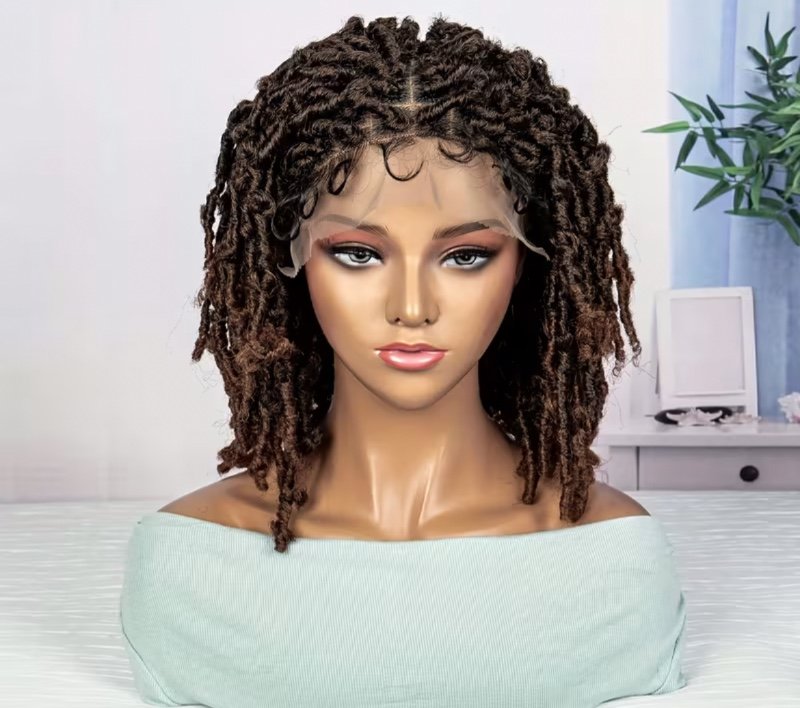 Perruque Courte Tressée en Fibre Synthétique à Dentelle 9x6 avec Bonnet