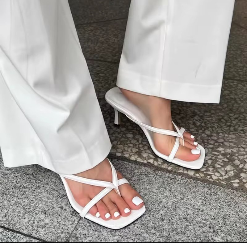 Sandales à pince d'été 2026 pour femmes, chaussures élégantes à talons hauts pour dames