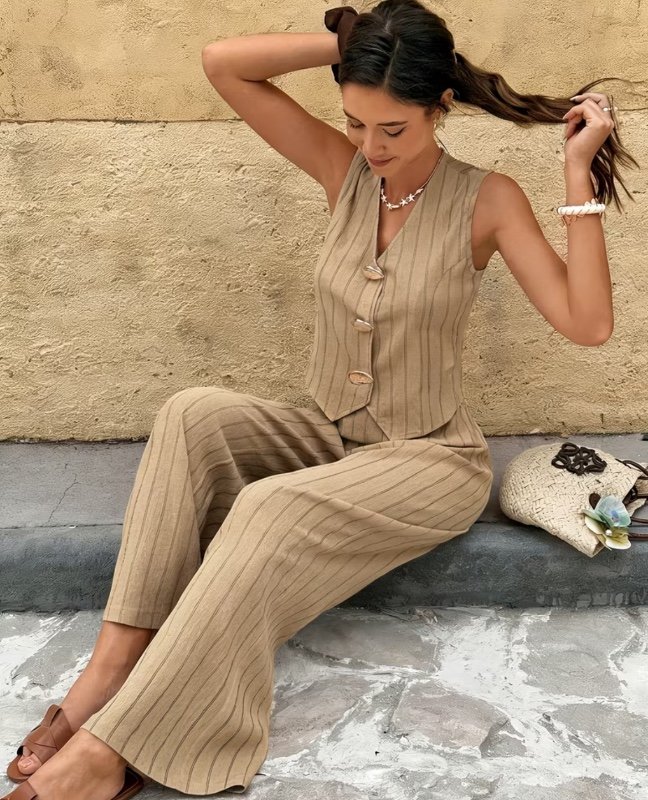 Ensemble 2 pièces décontracté pour femmes : gilet rayé et pantalon long, ensemble gilet / tissu extensible / conception de boutons dorés