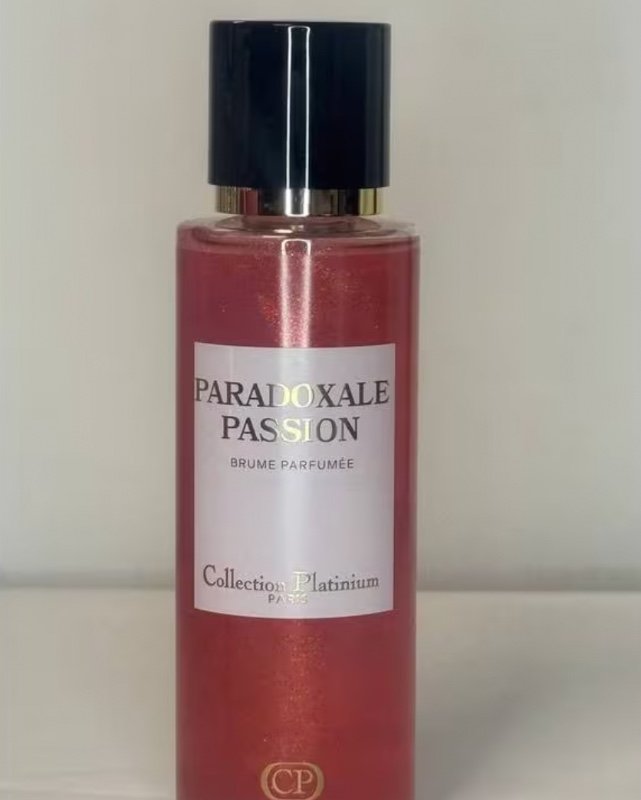 Brume Parfumée Paradoxale Passion Corps & Cheveux – Collection Platinum Paris 250ml, Parfum Fruité Floral Sensuel Femme Longue Tenue