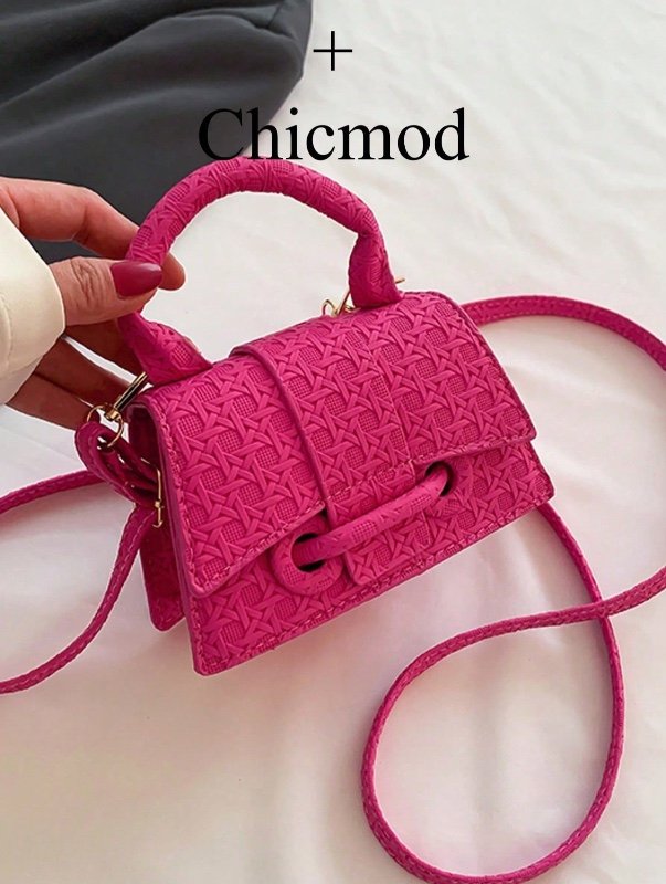 Petit sac carré chic et décontracté à fermeture par cordon et fermoir décoratif, conçu pour être porté à la main. Idéal pour le shopping et le quotidien ; convient aux jeunes femmes, aux étudiantes, aux débutantes dans la vie active et aux employées