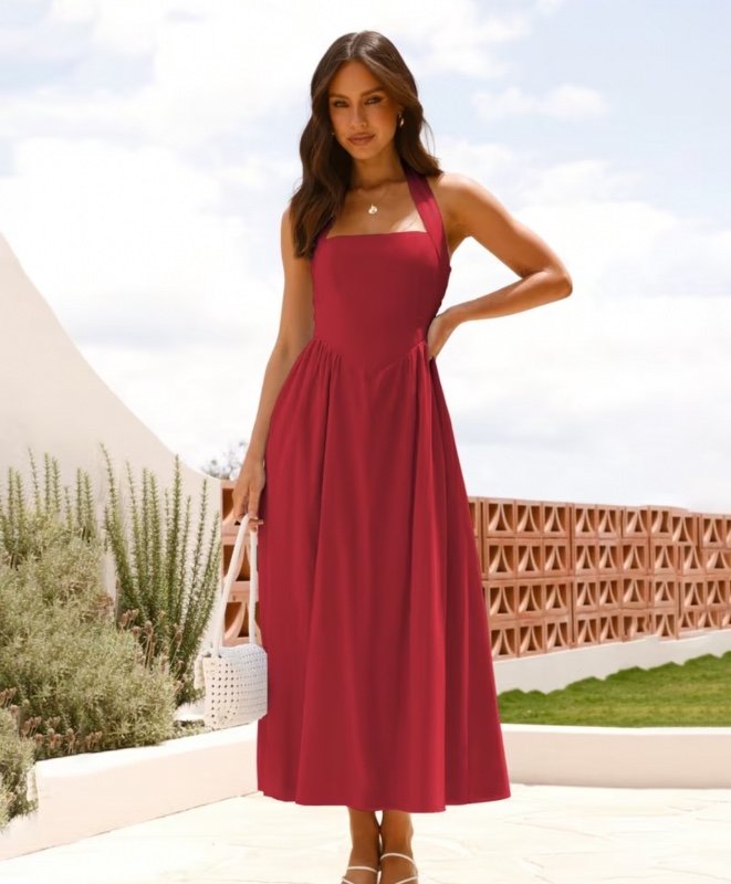 Robe élégante pour femme (collection 2026) : modèle uni à encolure carrée, dos nu et taille marquée, alliant élégance et raffinement.