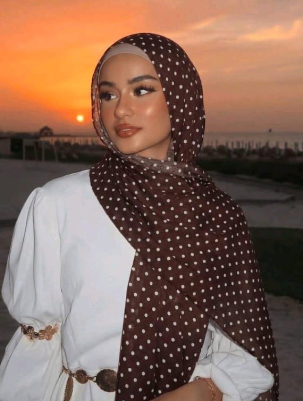 1pc Women's Polka Dot Print Headscarf, Bohemian Style Elegant Versatile Scarf, Casual Comfortable Sun Protection Shawl, Suitable For Daily Matching Women's Accessory
