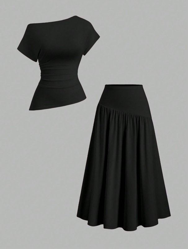 Ensemble 2 pièces Sweetra pour femme (Printemps/Été) : haut élégant et décontracté à manches courtes, ourlet asymétrique, taille plissée et fente, accompagné d'une jupe longue confortable et polyvalente à ourlet plissé.
