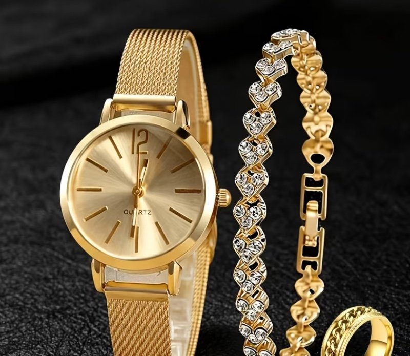 Coffret de 3 pièces pour femme comprenant une montre élégante à cadran rond avec chiffres et mouvement à quartz, accompagnée d'un bracelet et d'une bague ornés de strass. Parfait pour les tenues professionnelles comme décontractées, c'est un cadeau idéal