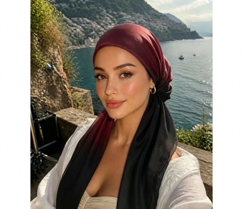 Foulard pour femme musulmane en mousseline dégradée, style drapé (non-turban), doux pour la peau et respirant ; idéal pour le quotidien ou pour un look élégant et photogénique.