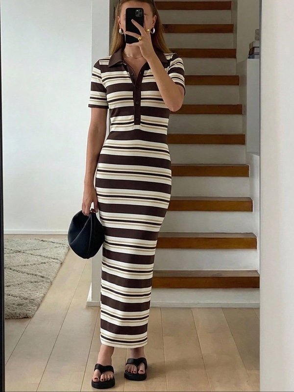 Robe longue ajustée Aloruh pour femme – Style décontracté, estival et tropical – Rayures marron, col polo rétro, manches courtes – Jeu de couleurs contrastées – Idéale pour les vacances, le quotidien, les trajets et le travail.
